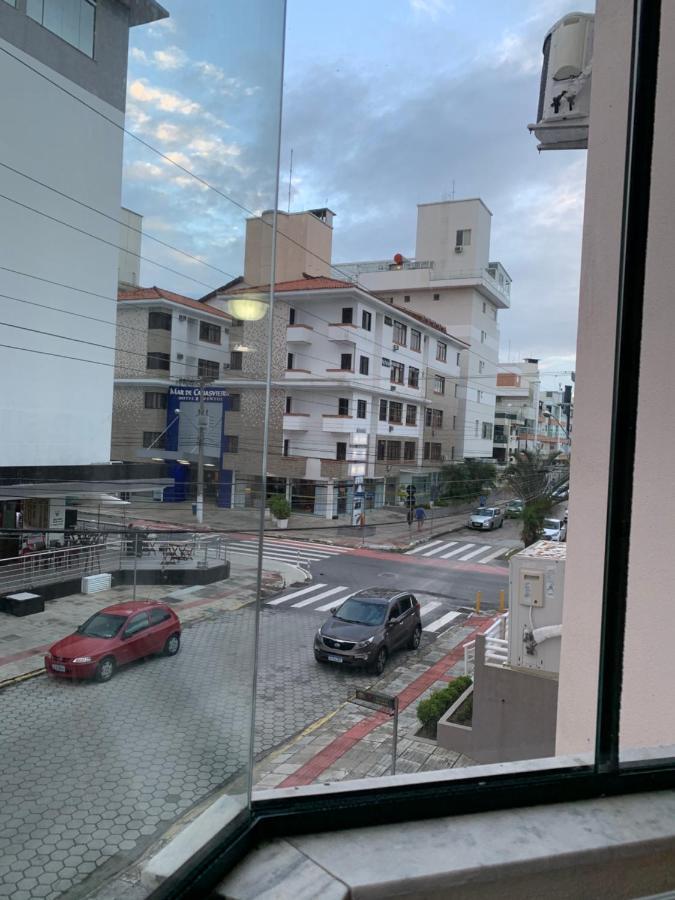 Lindo Apartamento Em Canasvieiras A Uma Quadra Do Mar - Proximo Ao Trapiche Dos Barcos Piratas Florianópolis Extérieur photo
